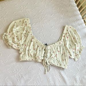 Wild Fable Peasant Floral Crop Top